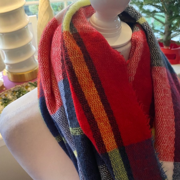 Zara holiday plaid blanket scarf! 🧣🧣🧣 - Picture 4 of 13